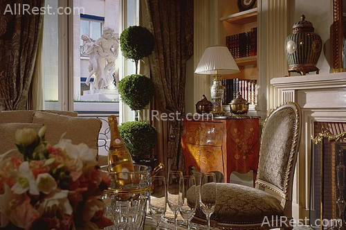 Hotel Four Seasons George V 12